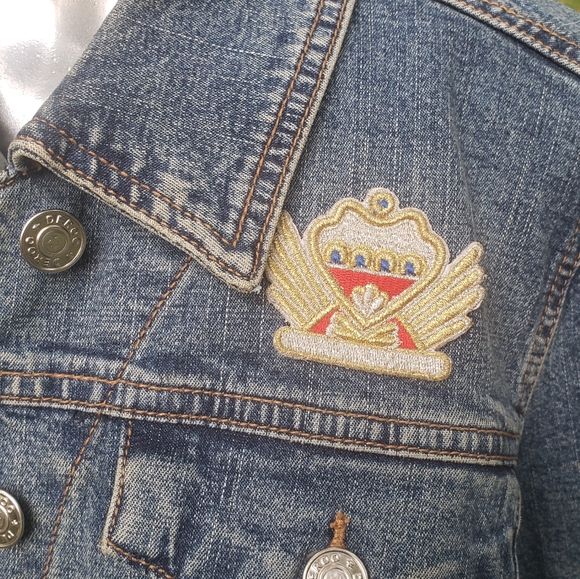 Vintage petite 90s denim jacket with patches - Picture 6 of 6